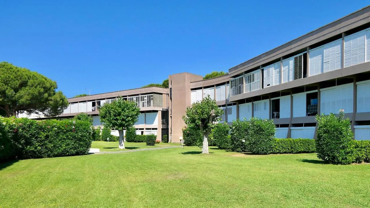 Aparthotel Apartments In Residence With Swimming Pool In Marina Di Bibbona Italy